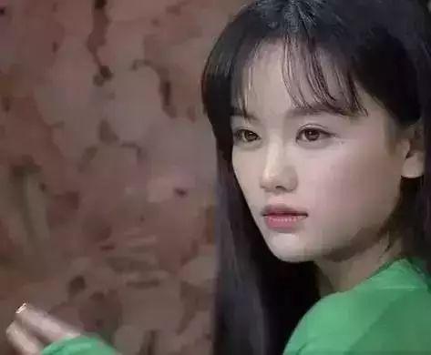 拥有侧脸女神的网红,侧脸绝美！揭秘网红侧脸女神的神秘魅力