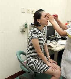 明星坐轮椅减肥图片,揭秘明星减肥新潮流