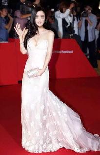 女明星 外围,揭秘女明星的“外围”生活