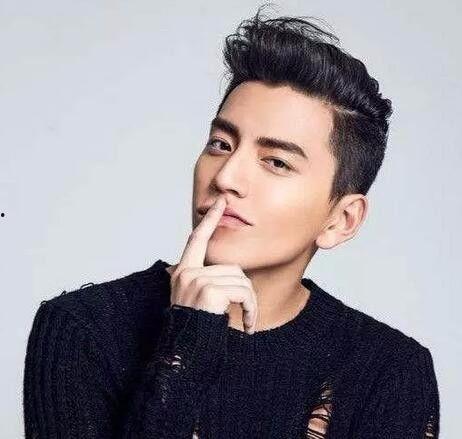 awg哪个男明星,揭秘我国当红男星背后的故事